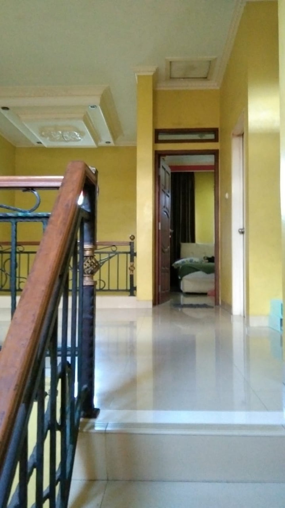 Di Jual Rumah 2 Lantai Lokasi Strategis