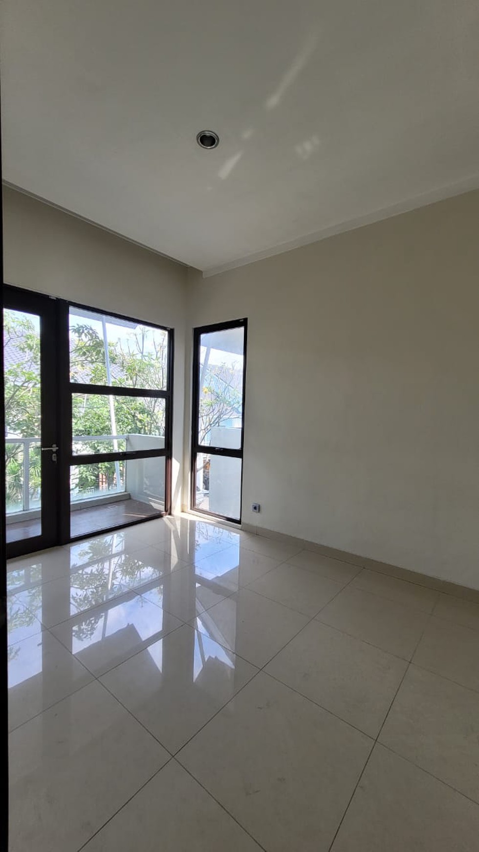 Rumah 2 Lantai Siap Huni dengan Hunian Nyaman dan Asri @Bintaro Sektor 7