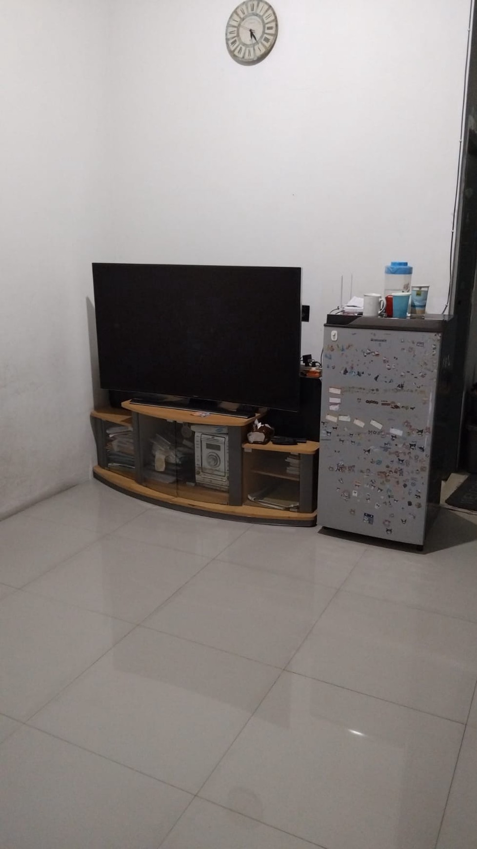 DI JUAL RUMAH MURAH 3 LANTAI FULL FURNISHED BANDUNG BARAT