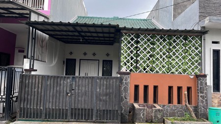 Disewakan Rumah Bagus Siap Huni dan Hunian Nyaman di @Pamulang