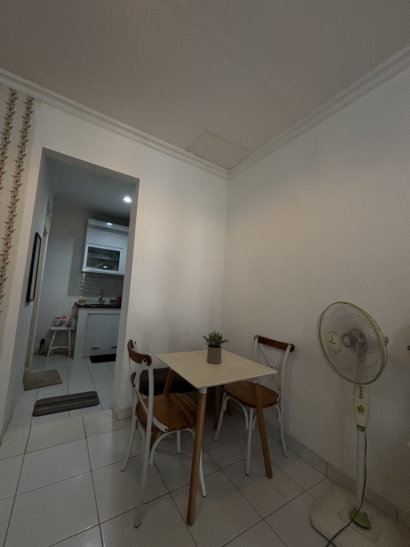 Rumah Cantik 2 Lantai di Citra Gran