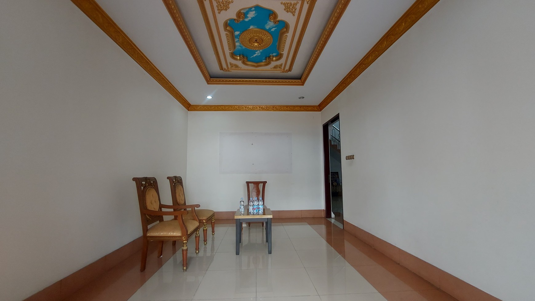  Disewakan Rumah di Kebayoran Lama dekat Gandaria City, Jakarta Selatan