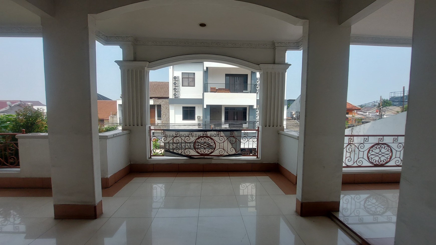 Disewakan Rumah di Kebayoran Lama dekat Gandaria City, Jakarta Selatan