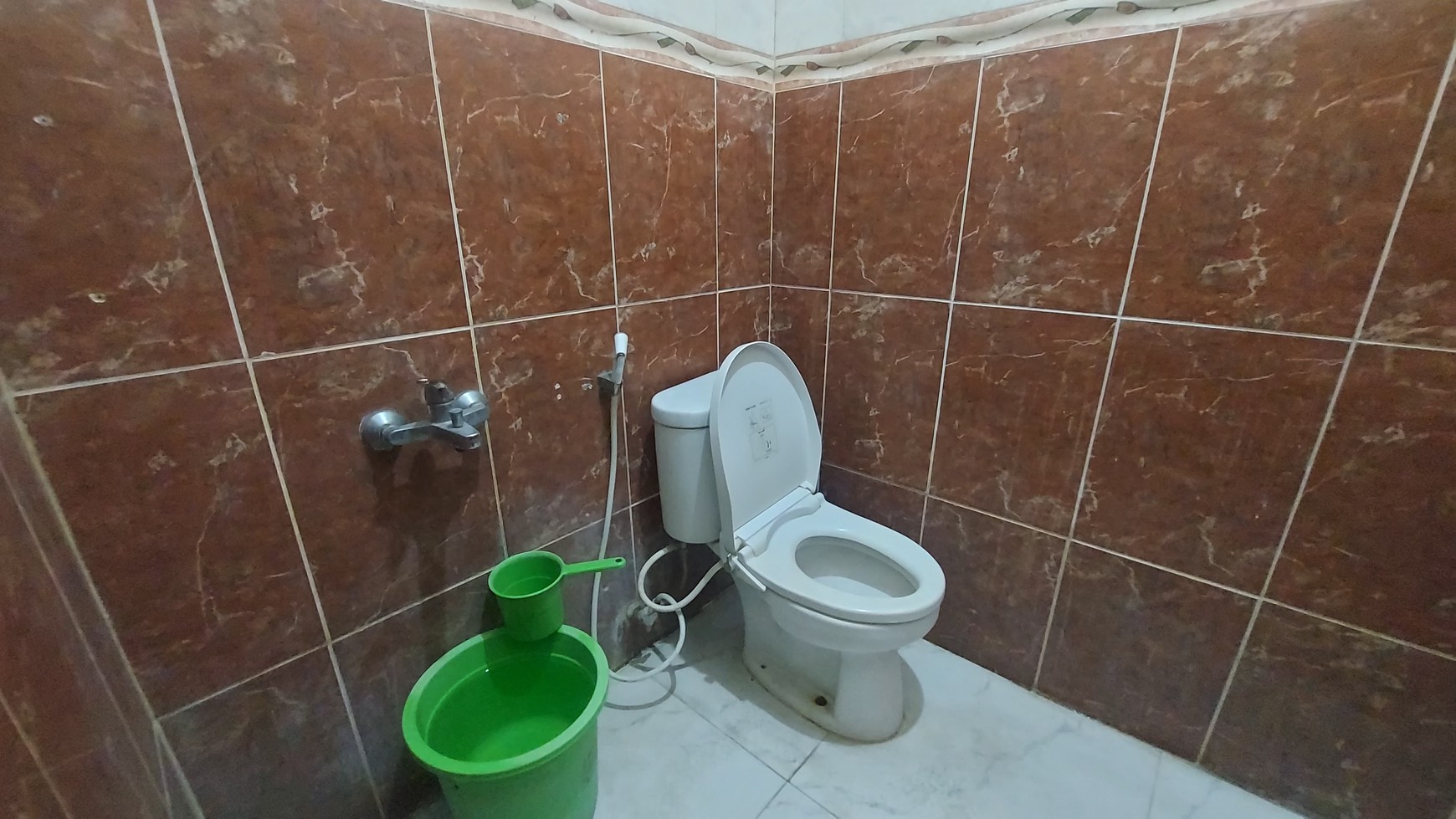  Disewakan Rumah di Kebayoran Lama dekat Gandaria City, Jakarta Selatan