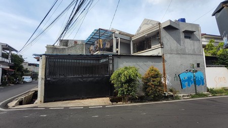 Rumah dijual di Bawah harga NJOP di kawasan Senen - Jakarta Pusat.