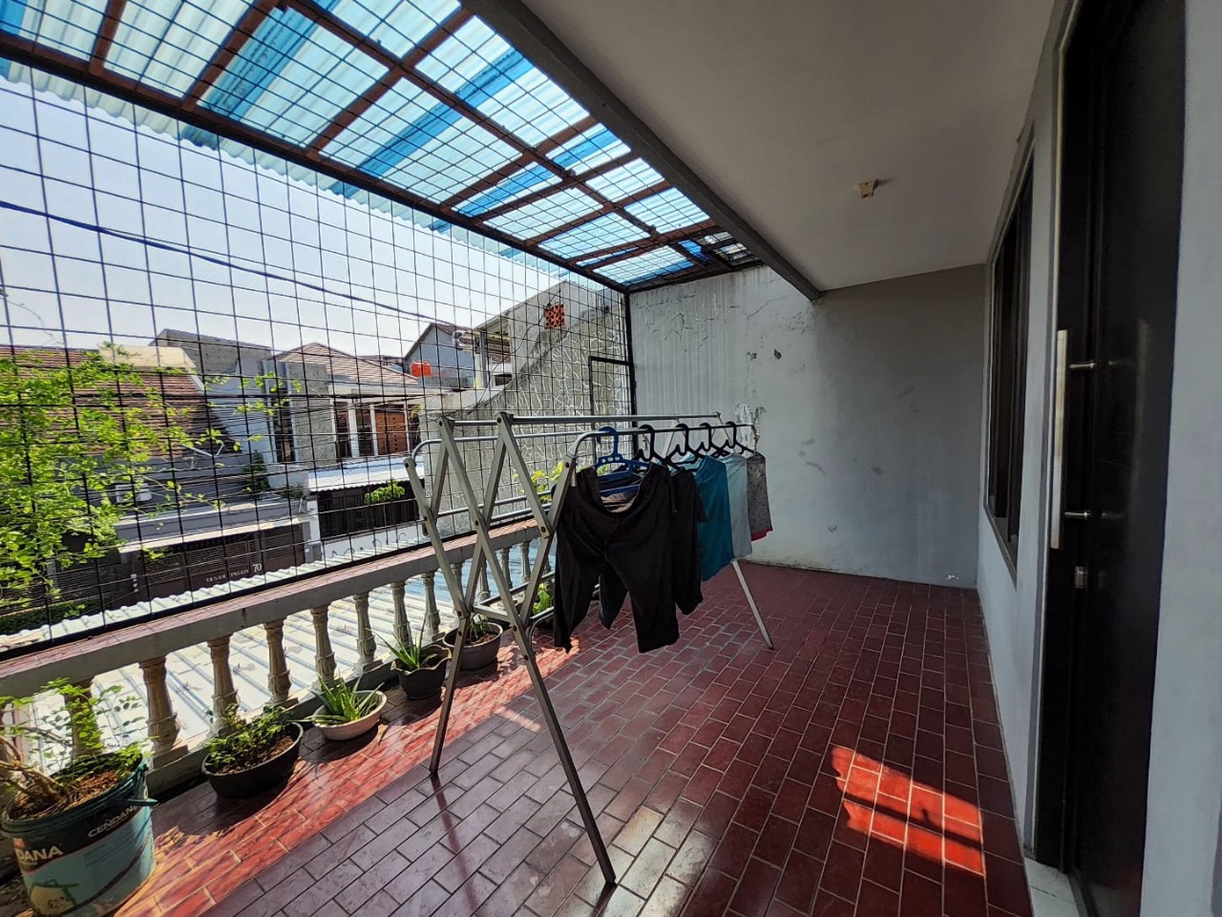 Rumah dijual di Bawah harga NJOP di kawasan Senen - Jakarta Pusat.