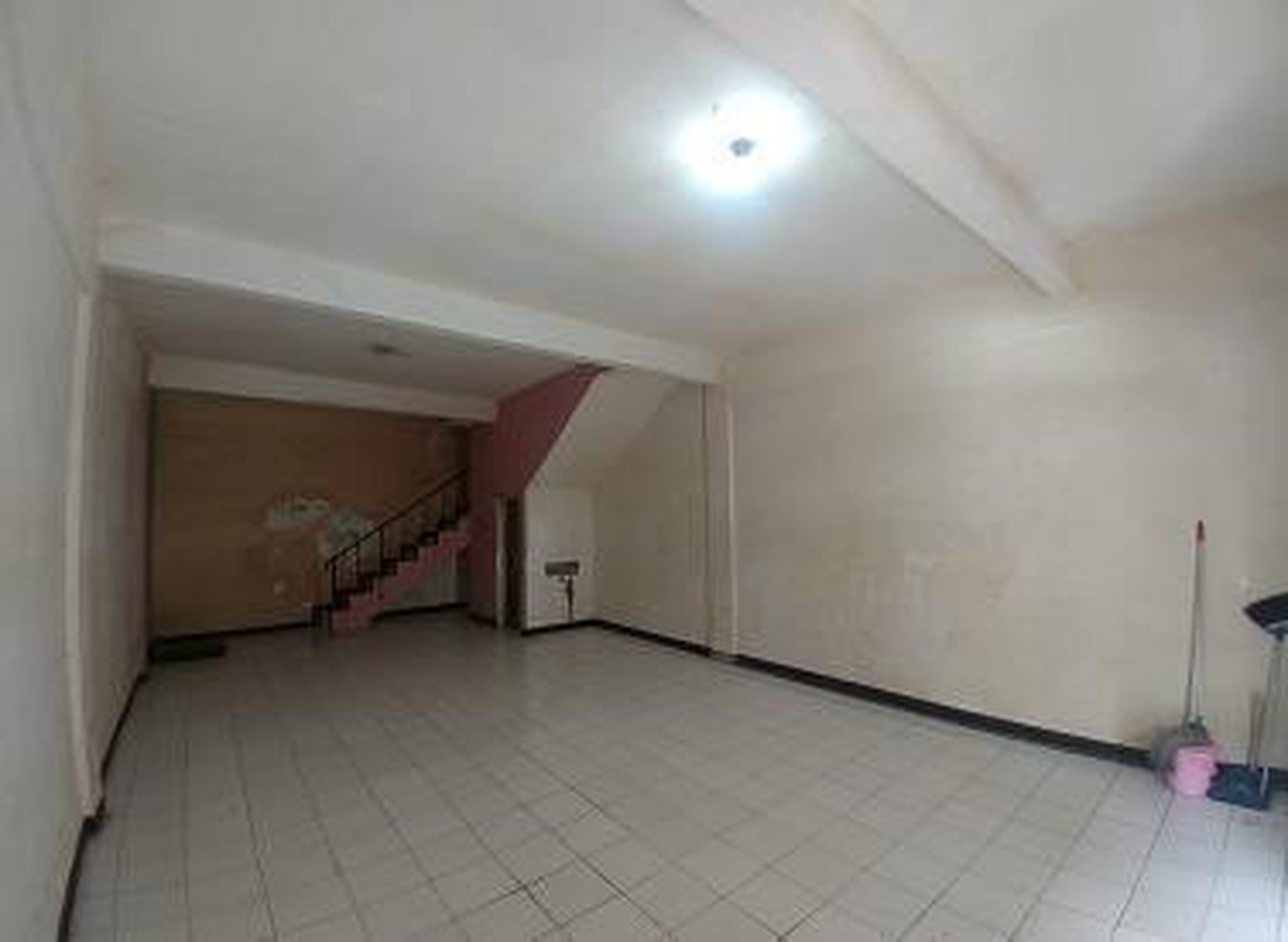 Lelang Ruko di Centre Point, Jl. Kenjeran, Surabaya