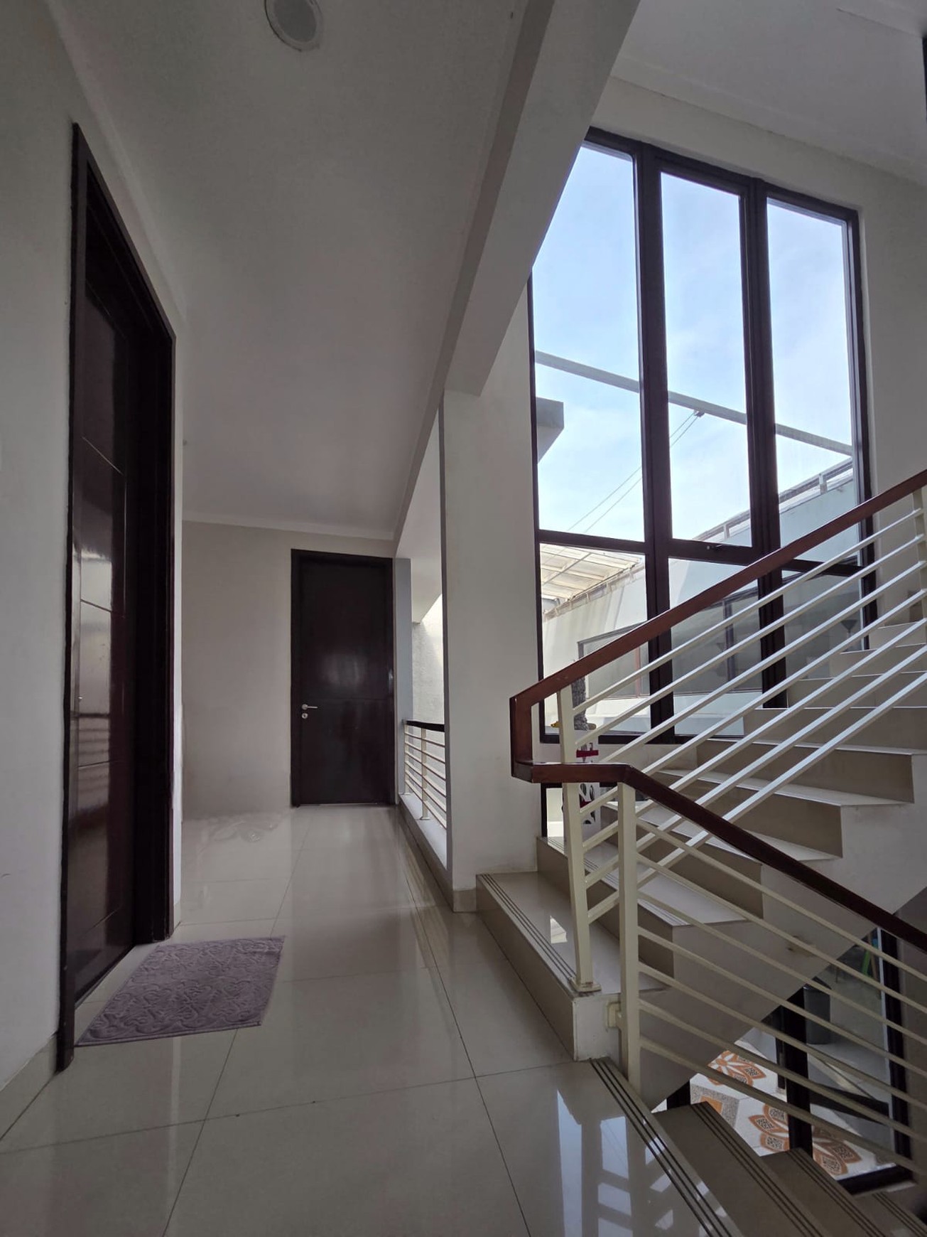 Hunian Eksklusif, Nyaman, dan Aman di Tengah Perumahan Elit  di Kebayoran Bintaro