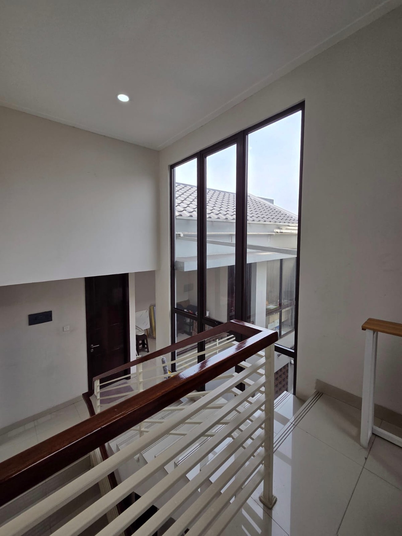 Hunian Eksklusif, Nyaman, dan Aman di Tengah Perumahan Elit  di Kebayoran Bintaro