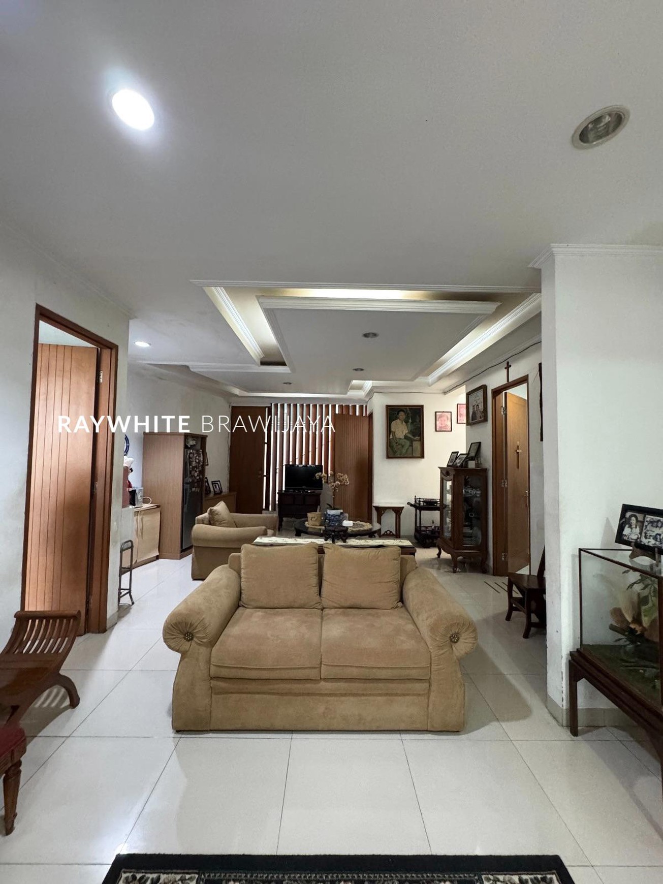 Rumah Dalam Cluster Lingkungan Tenang Area Kemang Utara