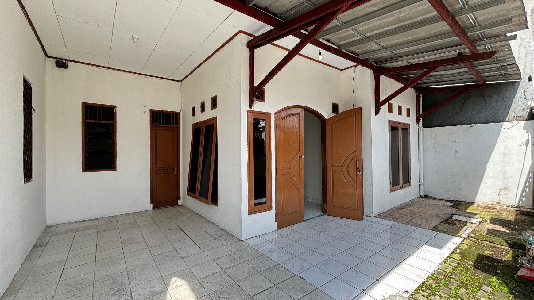 Rumah Terawat Akses 2 Mobil Bonus 13 Kontrakan, Di Karet Setiabudi, Hanya 5 Menit Ke Jl. Jend Sudirman
