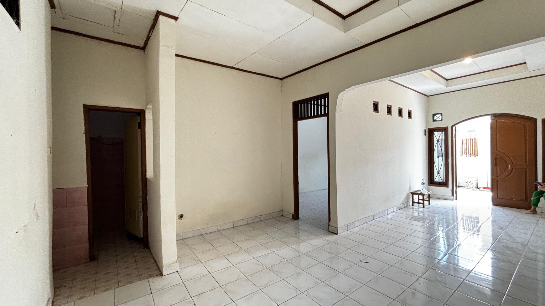 Rumah Terawat Akses 2 Mobil Bonus 13 Kontrakan, Di Karet Setiabudi, Hanya 5 Menit Ke Jl. Jend Sudirman