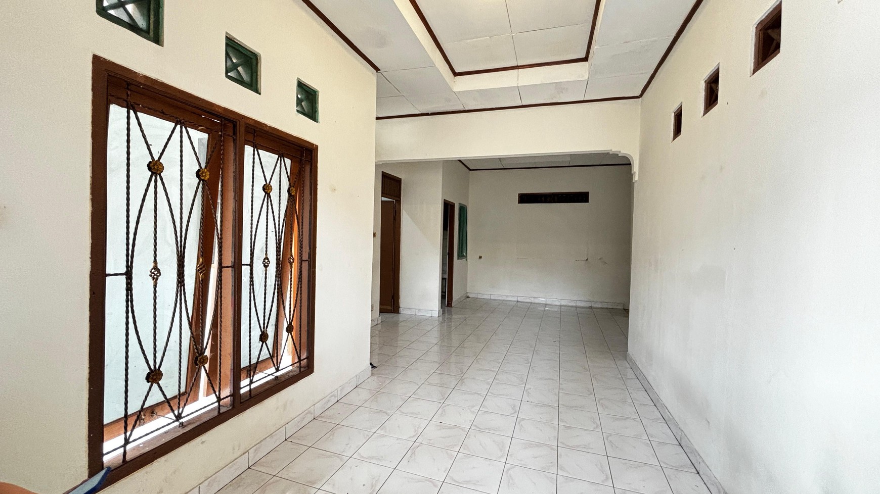 Rumah Terawat Akses 2 Mobil Bonus 13 Kontrakan, Di Karet Setiabudi, Hanya 5 Menit Ke Jl. Jend Sudirman