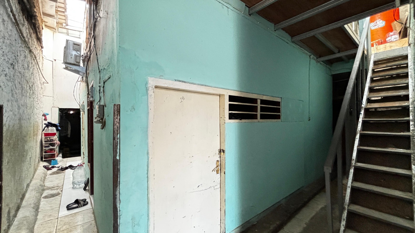 Rumah Terawat Akses 2 Mobil Bonus 13 Kontrakan, Di Karet Setiabudi, Hanya 5 Menit Ke Jl. Jend Sudirman