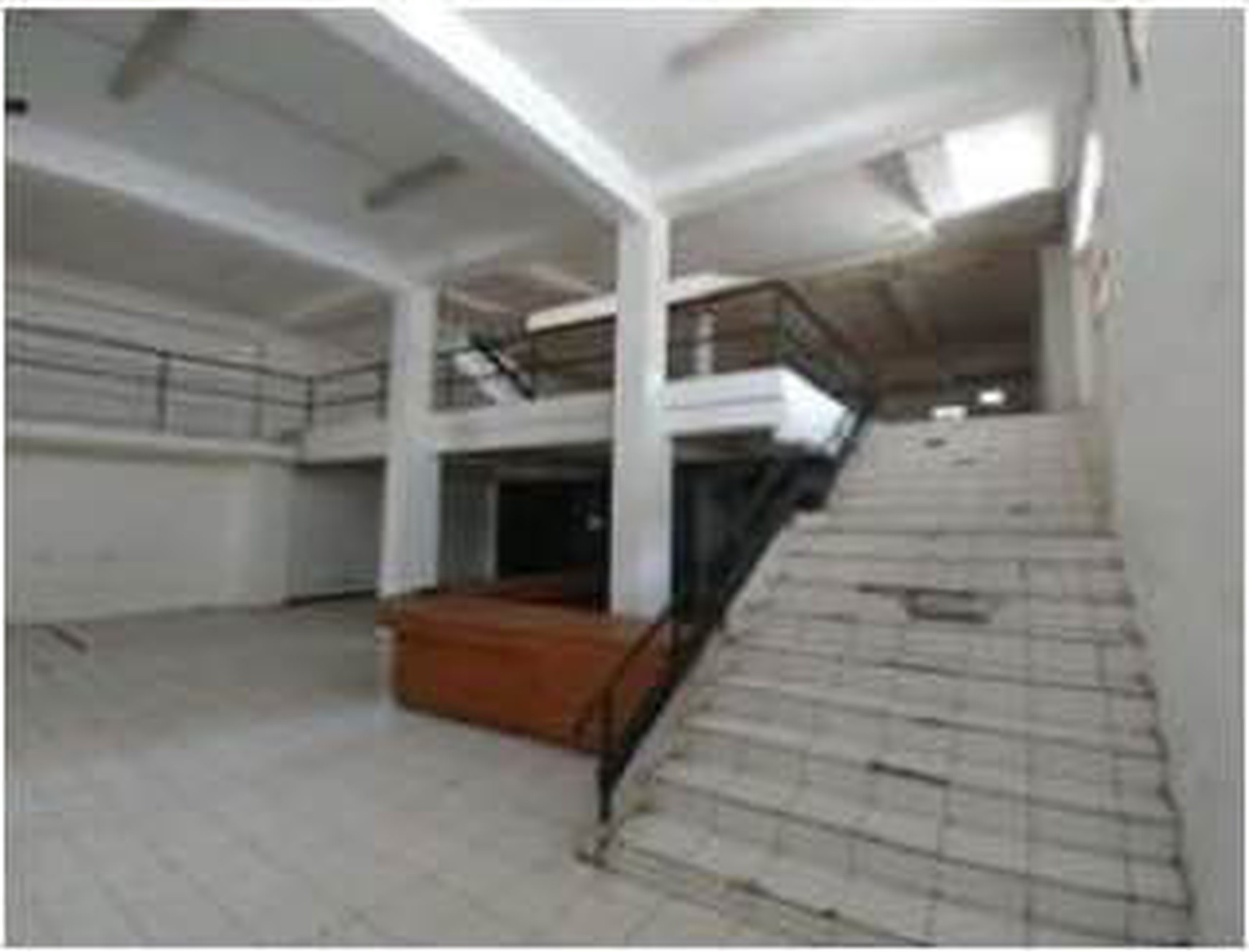 Dijual Gedung Cocok Untuk Showroom di Jl. Urip Sumoharjo, Surabaya