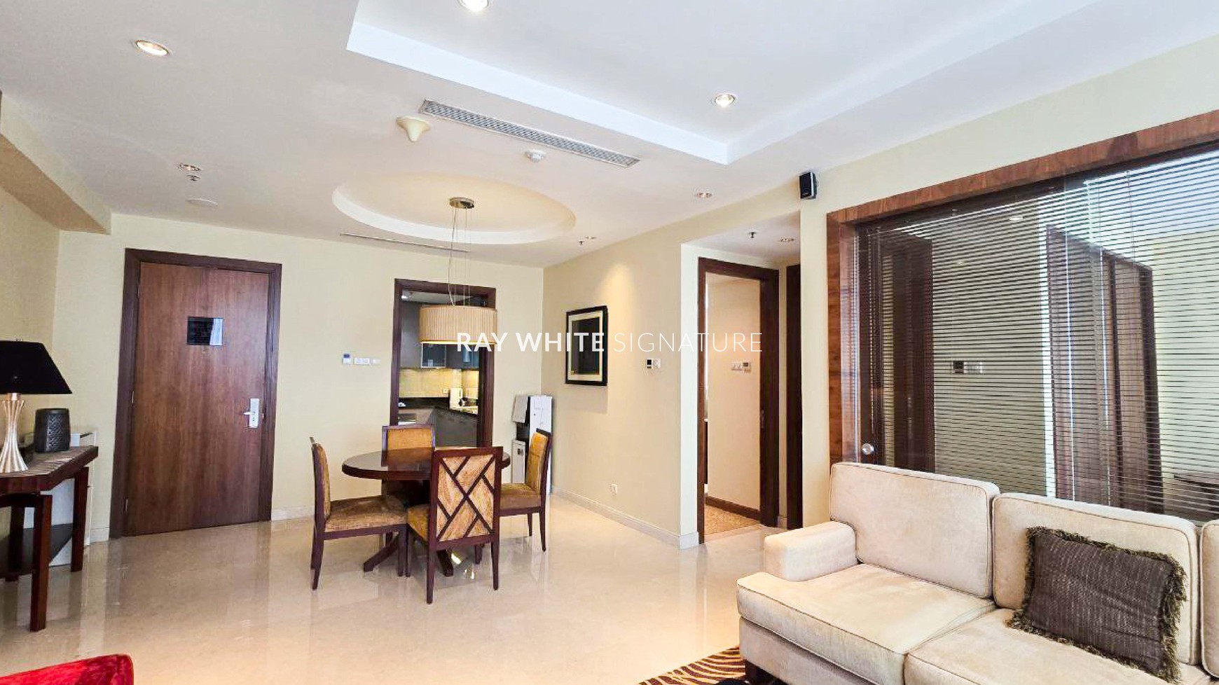 Oakwood Premier Apartemens High Floor at Mega Kuningan