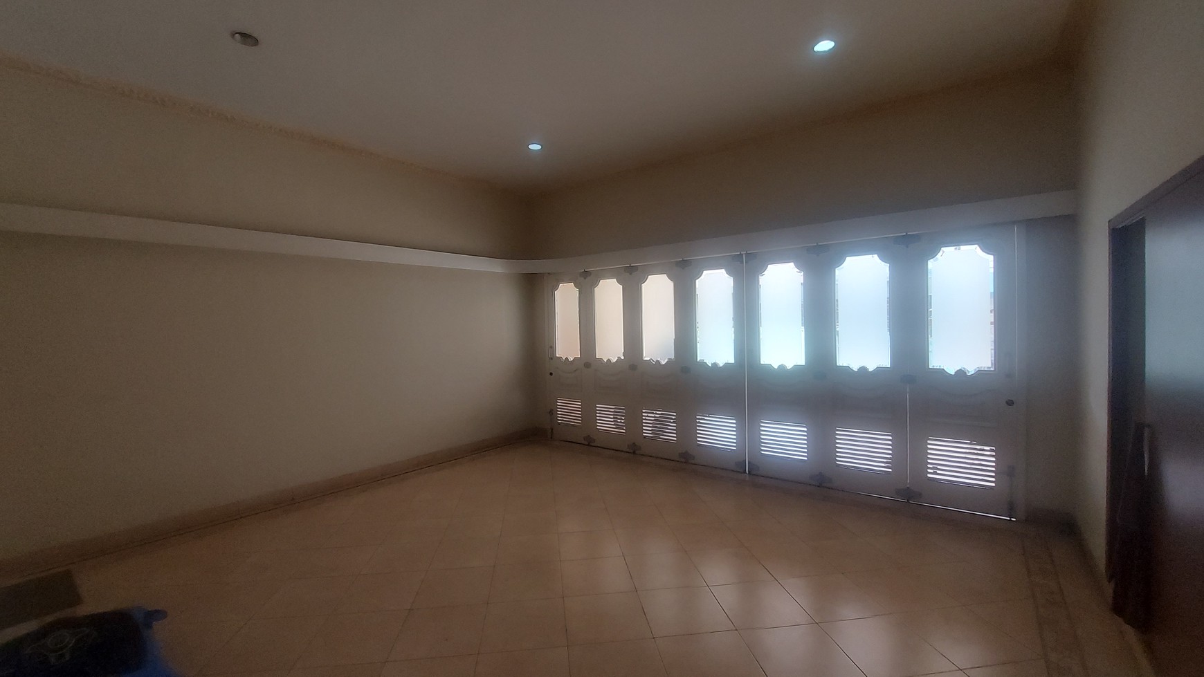 Rumah Mewah Full Furnish di Daerah Kebayoran Baru - Gandaria Utara