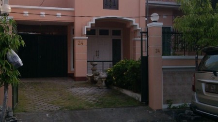 Dijual rumah di Dukuh Pakis Surabaya