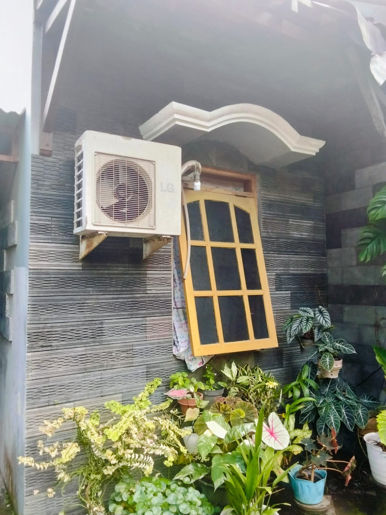 Rumah Tinggal Cocok Untuk Keluarga Lokasi Strategis di Tamantirto Kasihan Bantul 