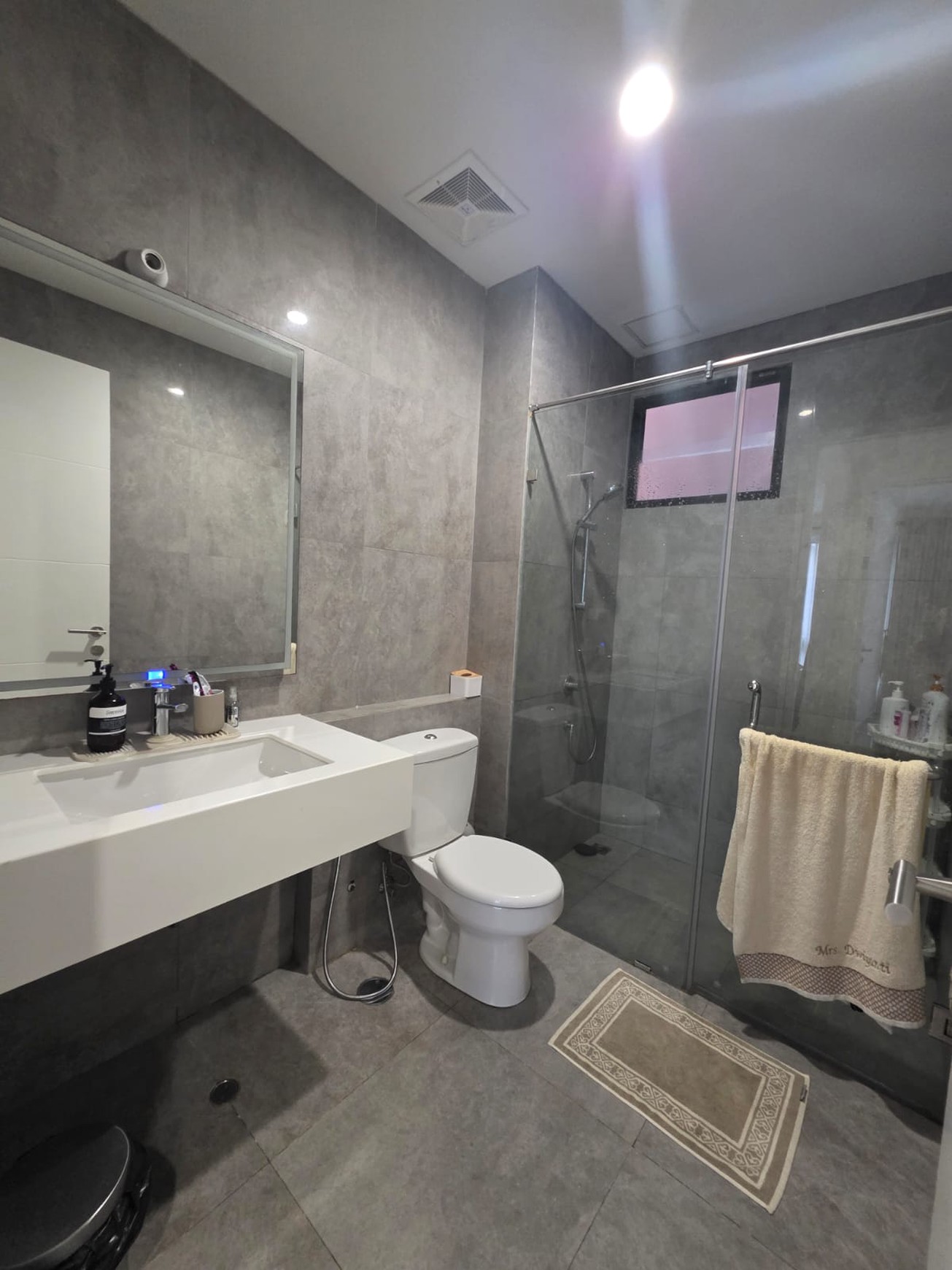 Dijual Apartemen LLOYD Tower H - Alam Sutera Tangerang