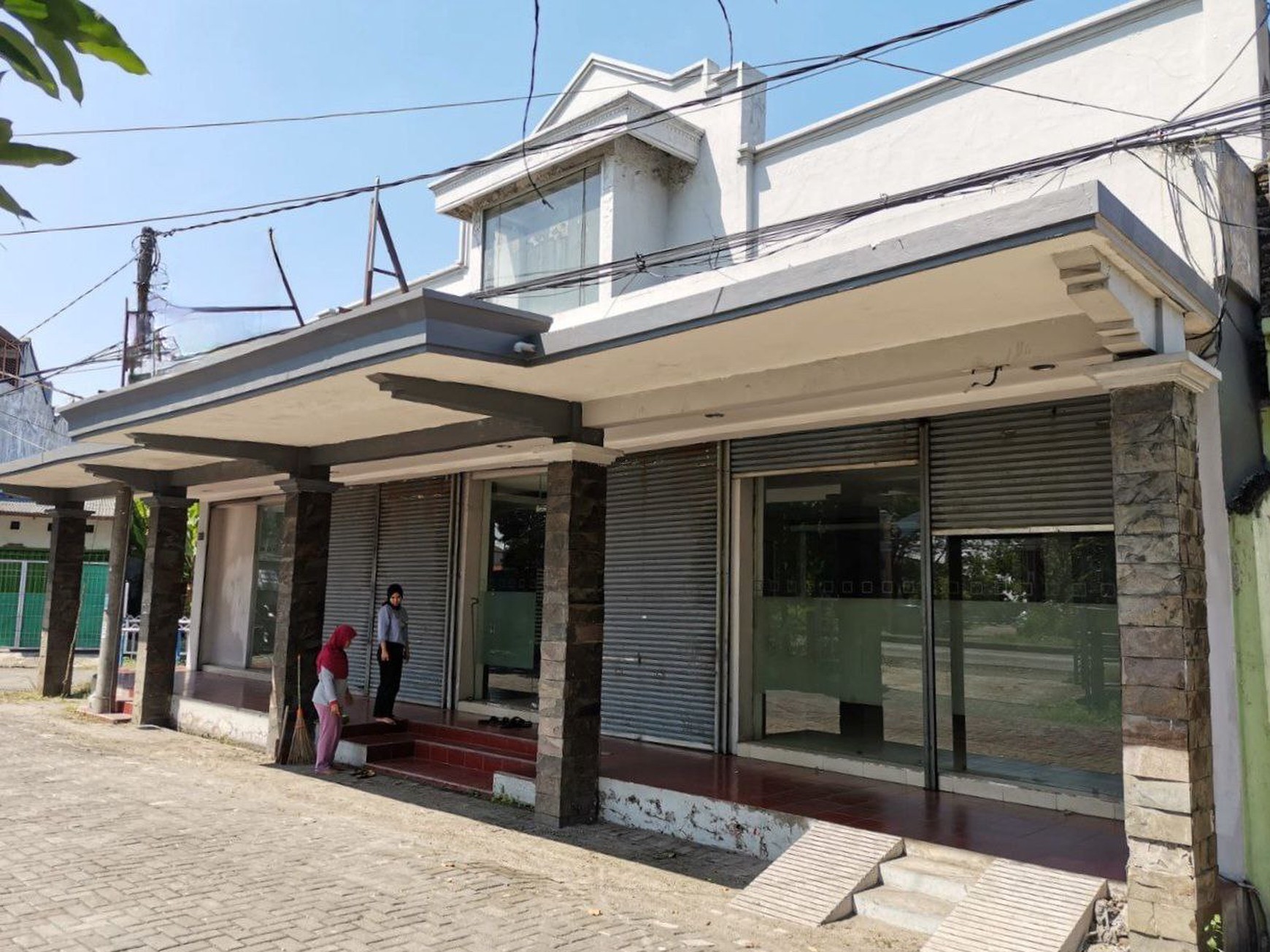 Dijual Ruko 2 Lt. Murah di Raya Trosobo, Sidoarjo