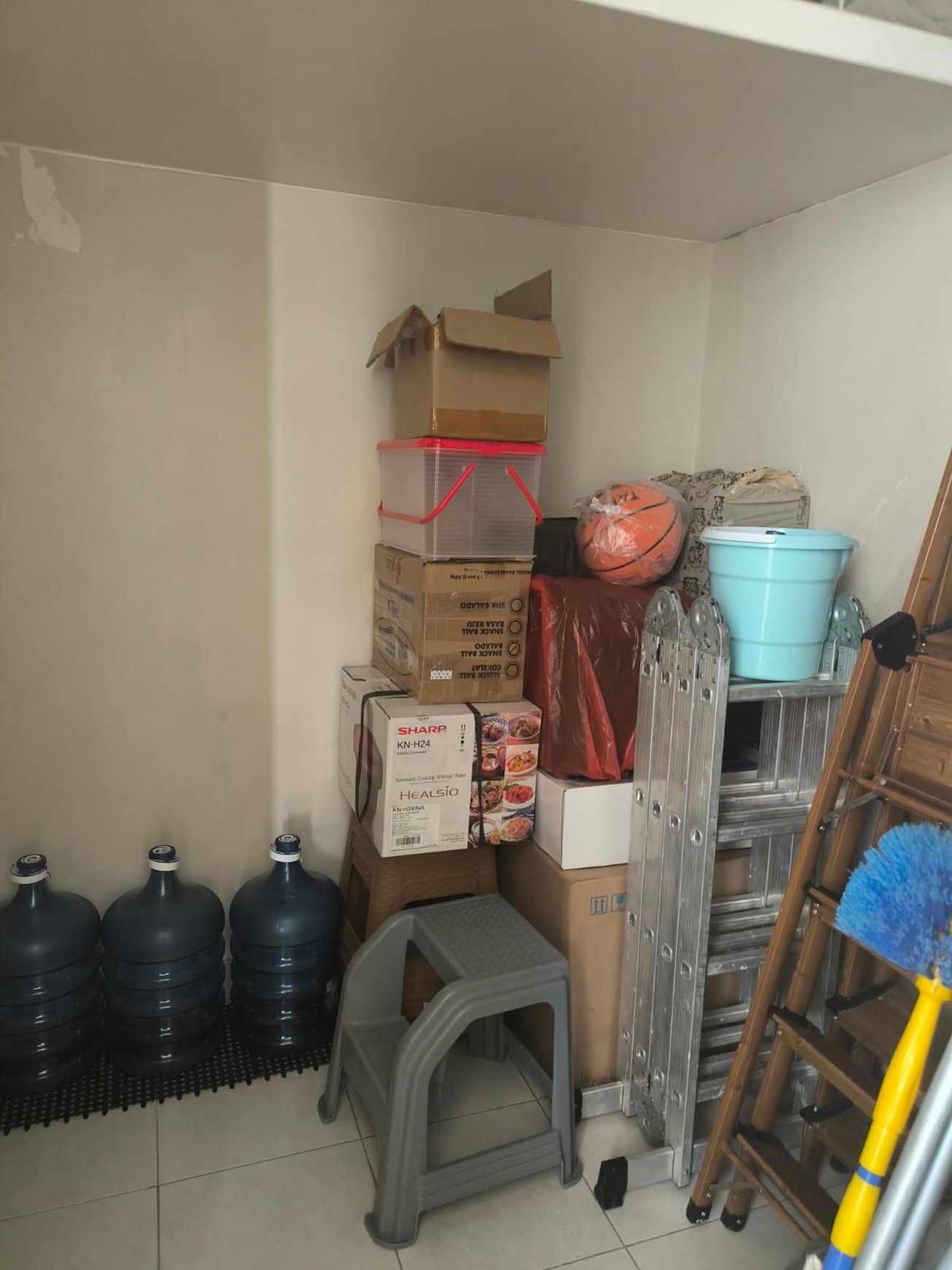 Dijual Rumah Pakuwon City Grand Island Casatobago - Full Furnished Modern 2 Lantai
