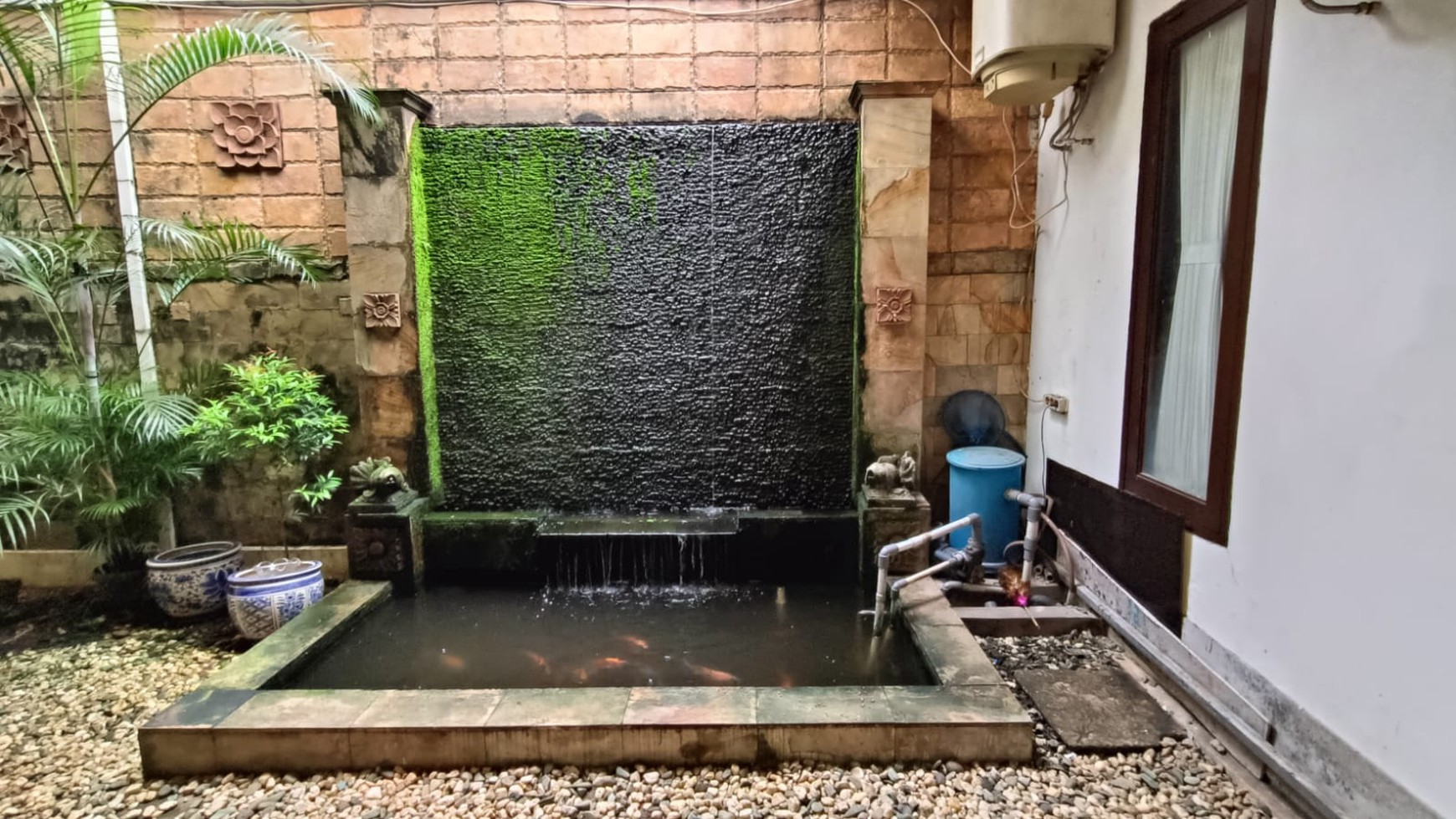 Rumah lokasi asri Posisi Hook di Graha Taman Bintaro