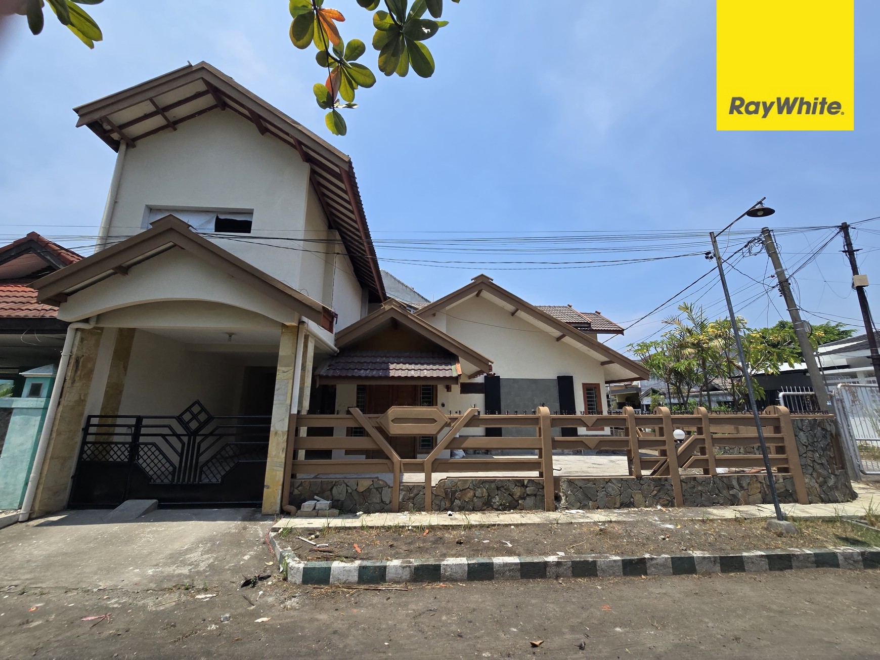 Dijual Rumah di Taman Pinang Indah Sidoarjo