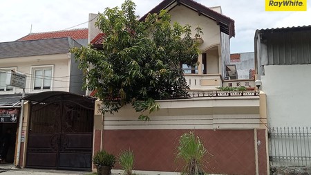 Dijual Rumah 2 Lantai di Jl BKR Pelajar Surabaya Pusat