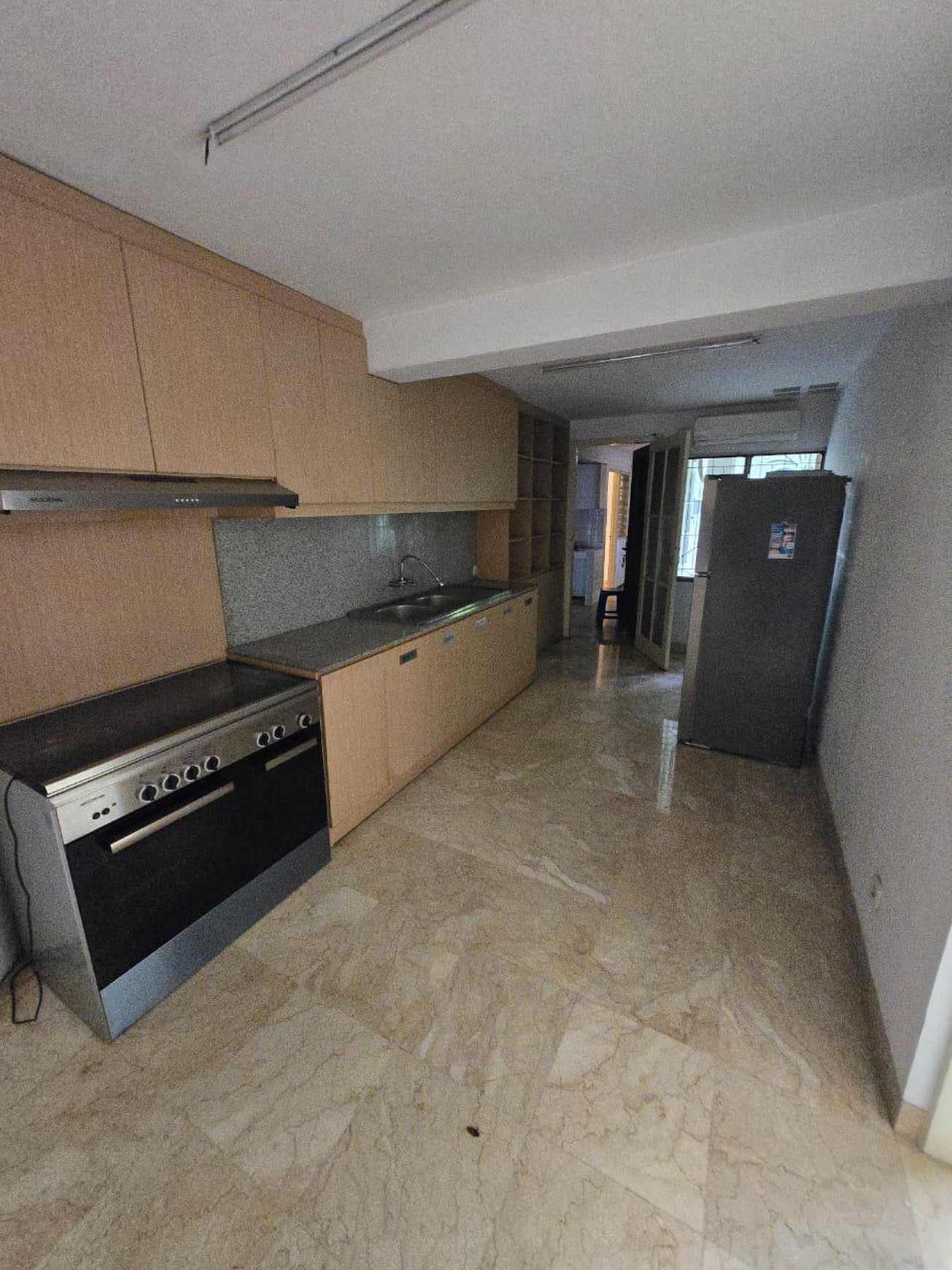 Rumah Luas Bagus SHM ada Kolam Berenang @Kebayoran Baru, Jakarta Selatan