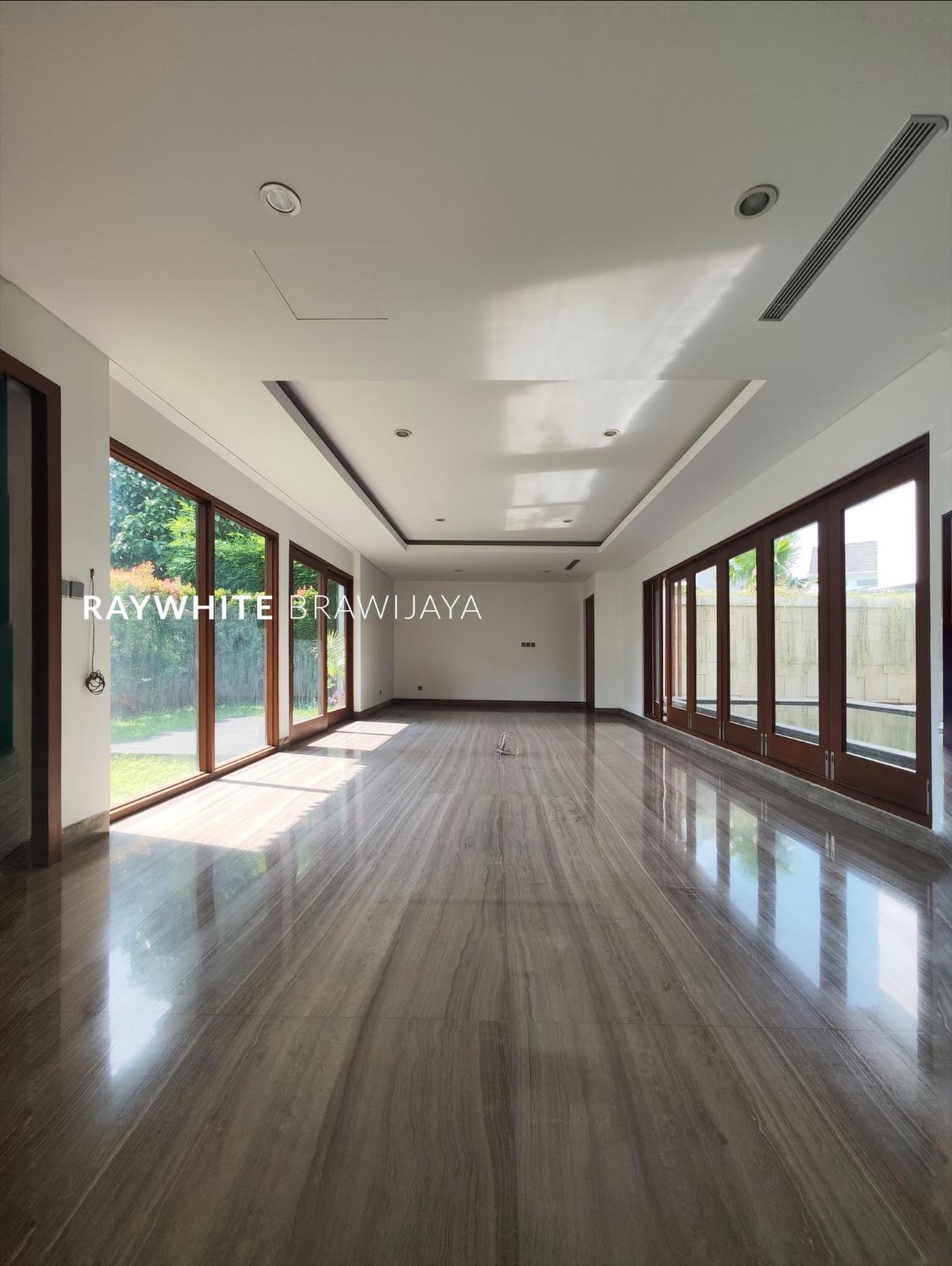 Rumah Mewah Siap Huni Area Pondok Indah Gedung Hijau