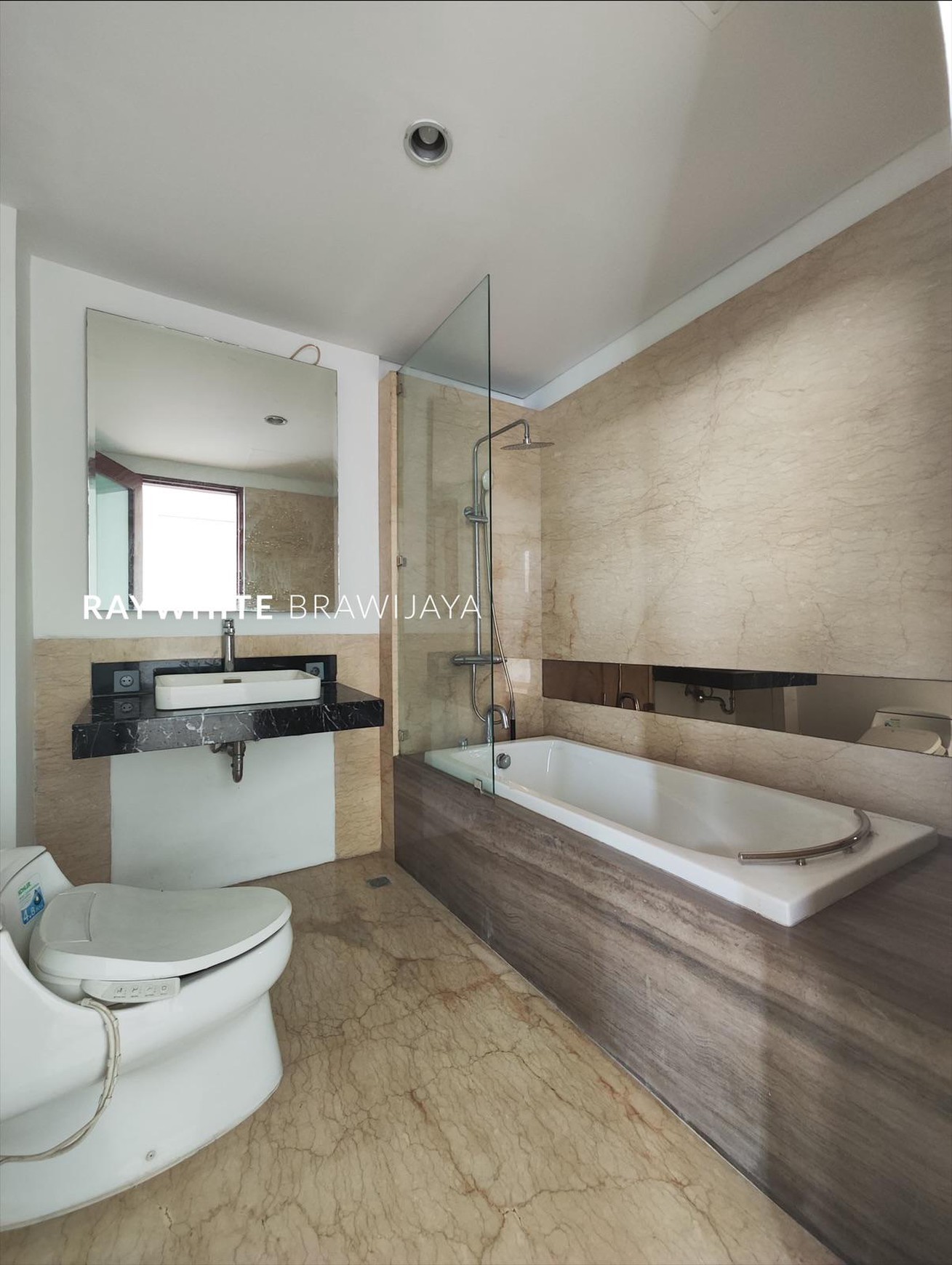 Rumah Mewah Siap Huni Area Pondok Indah Gedung Hijau