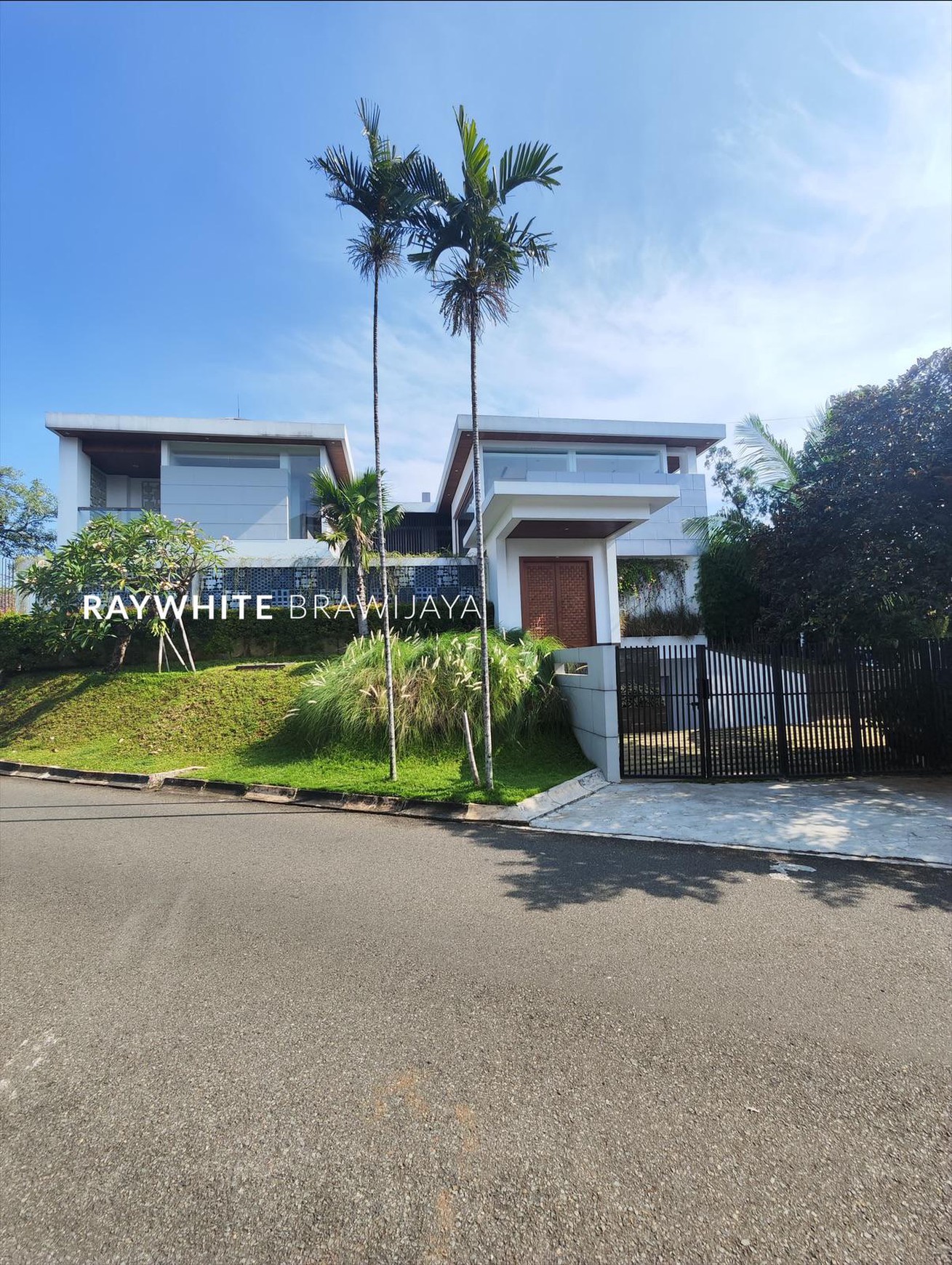 Rumah Mewah Siap Huni Area Pondok Indah Gedung Hijau