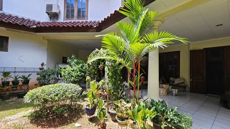 DIJUAL: Rumah Lama, Siap Huni & Terawat di Villa Cinere Mas.