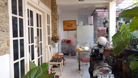 Rumah di Mandar Dalam Pondok Aren siap huni dan terawat