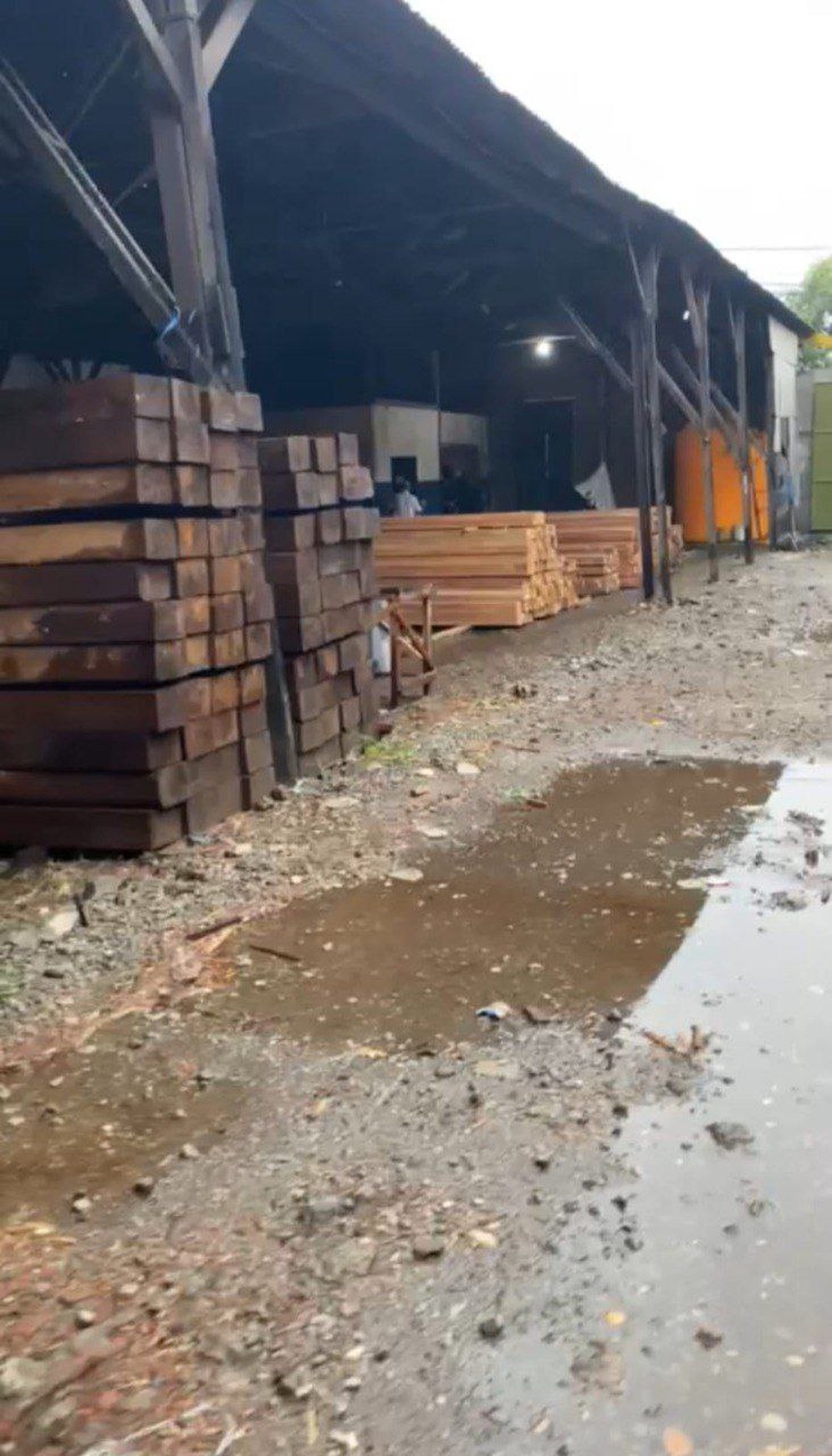 Dijual Gudang di Jl Raya Bibis, Tandes, Surabaya