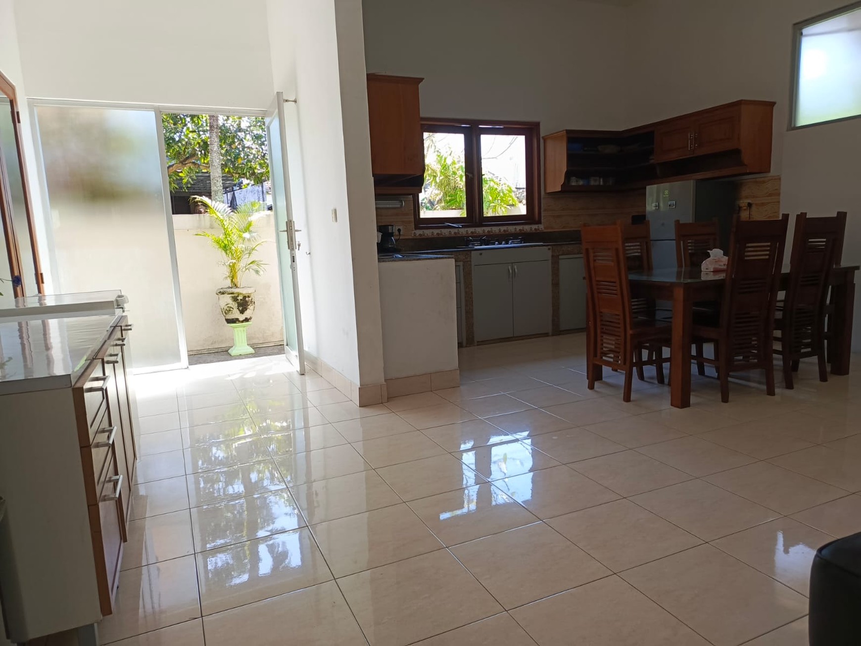 Rumah Hitung Tanah Area Cipete