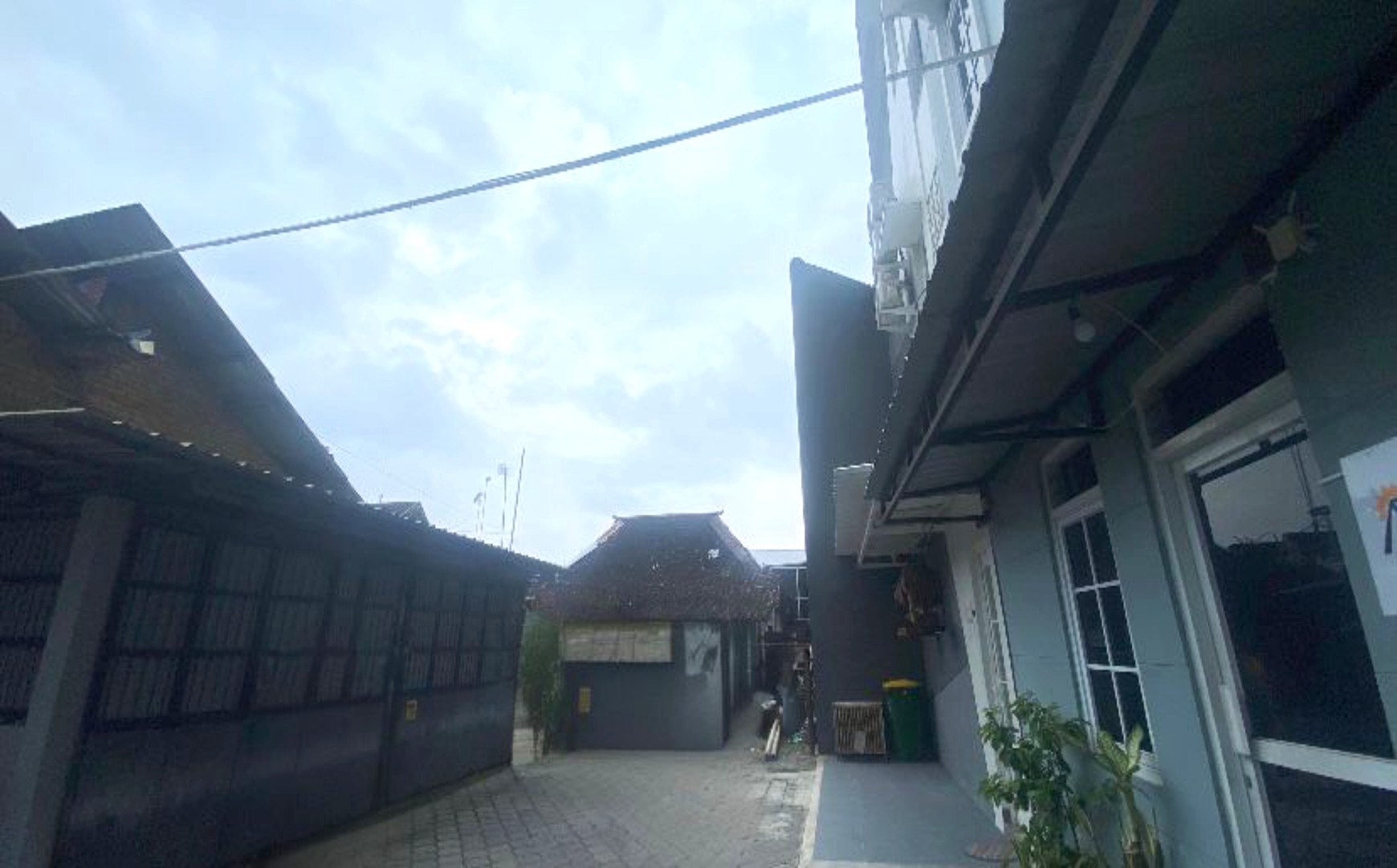 Tanah Pekarangan Berada Diarea Kampus Teknik UGM Pogung Kidul Sinduadi Mlati Sleman