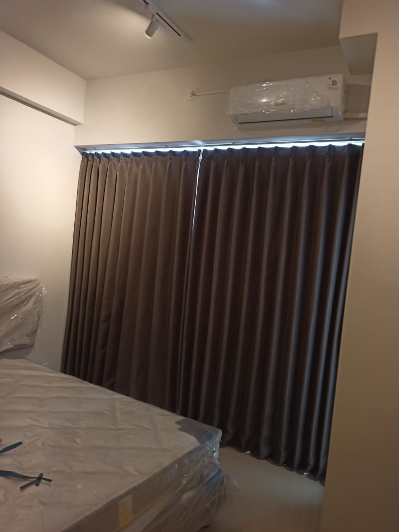 Murah Disewakan Apartemen Denver Universitas Ciputra Tipe Studio Full Furnished Modern Lantai 32 Best City View Siap Huni