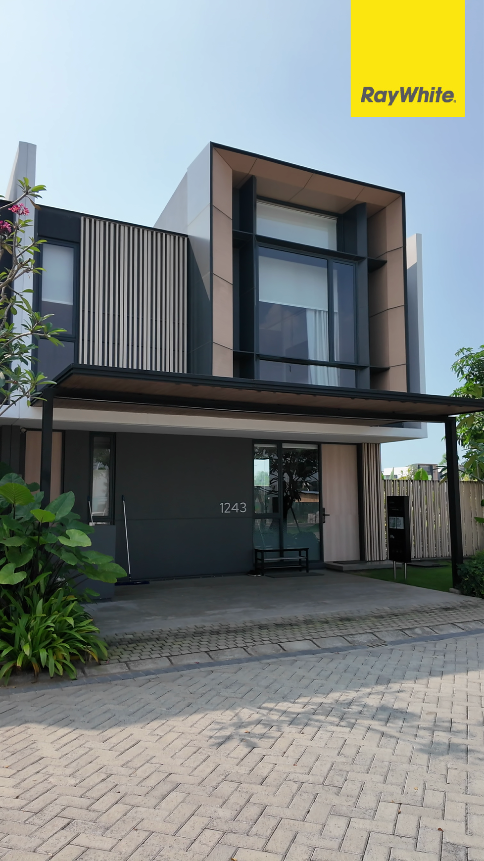 Rumah Dijual Selangkah ke Lakarsantri Surabaya
