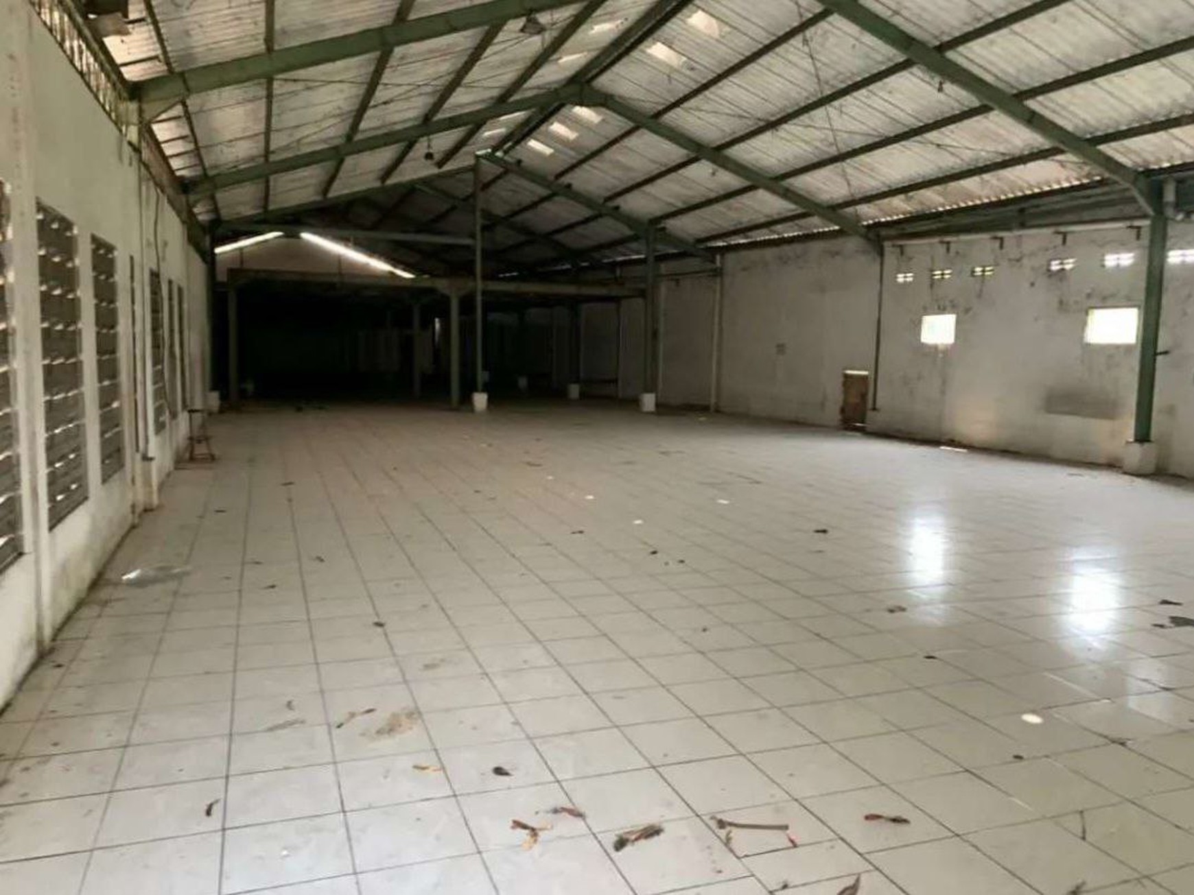 Dijual Gedung atau Pabrik di Menganti Gresik Dekat Perbatasan Surabaya