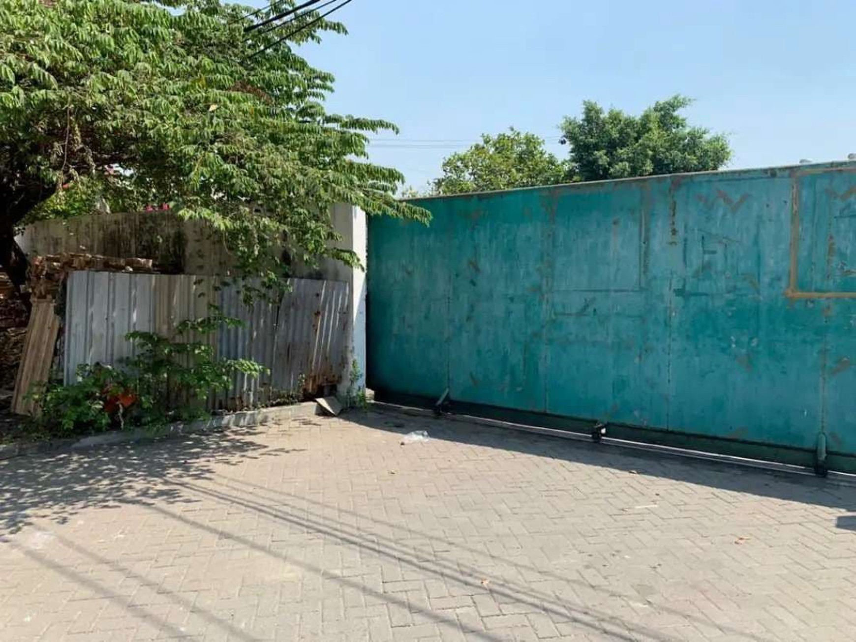 Dijual Gedung atau Pabrik di Menganti Gresik Dekat Perbatasan Surabaya