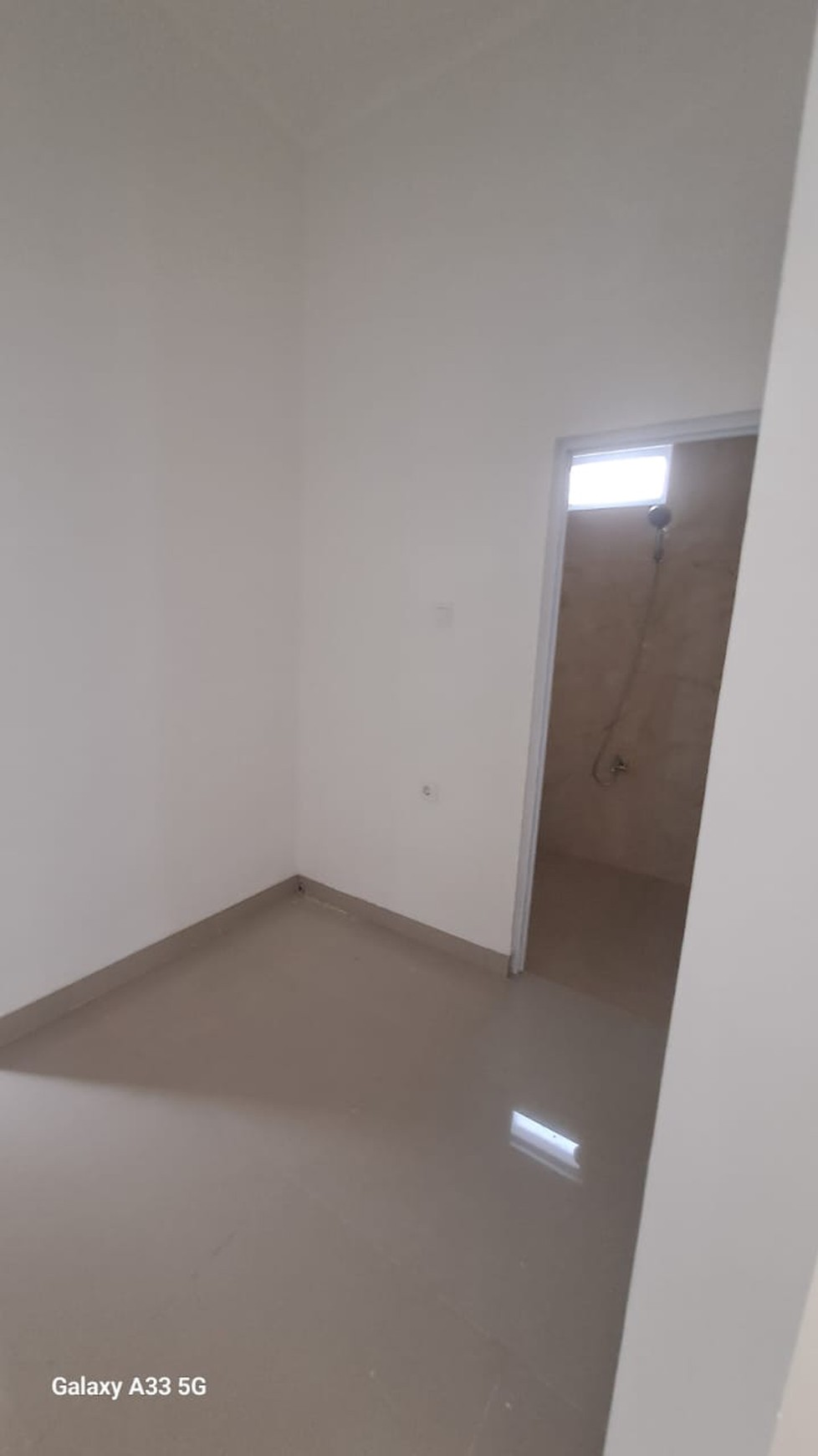 Disewakan Rumah Cantik Siap Huni@Ciputat