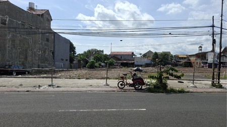Tanah Luas 2300 Meter Persegi Lokasi Strategis di Jalan Monjali 