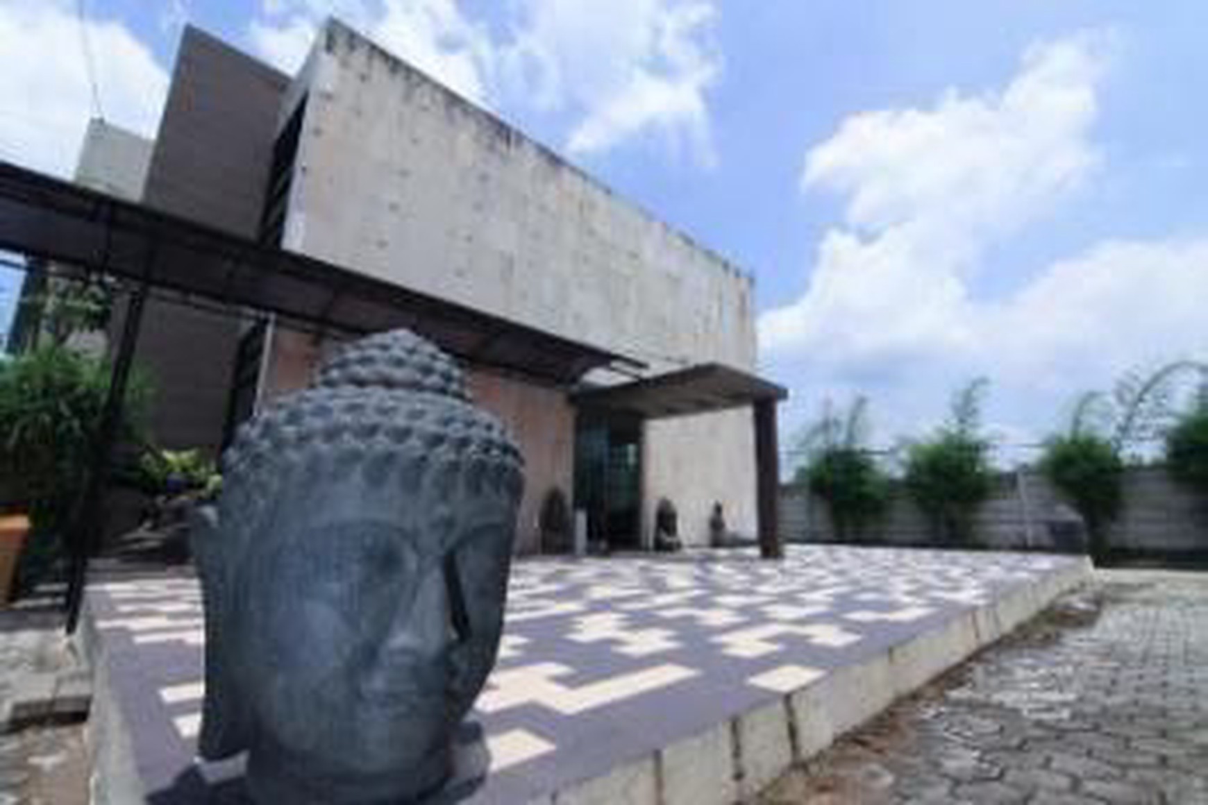 Dijual Kurator Ex Hotel di Raya Provinsi Surabaya Mojokerto