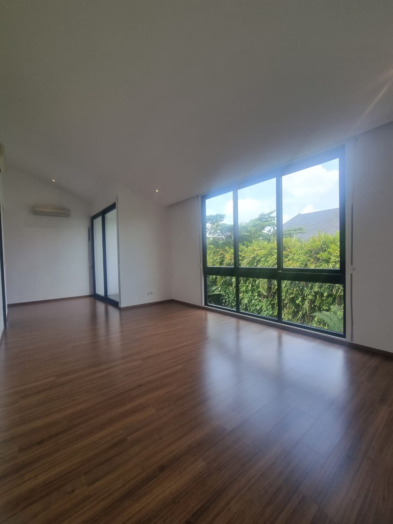 For Sale Very nice and cozy villa Resort House in the compound at Kemang, Jaksel
