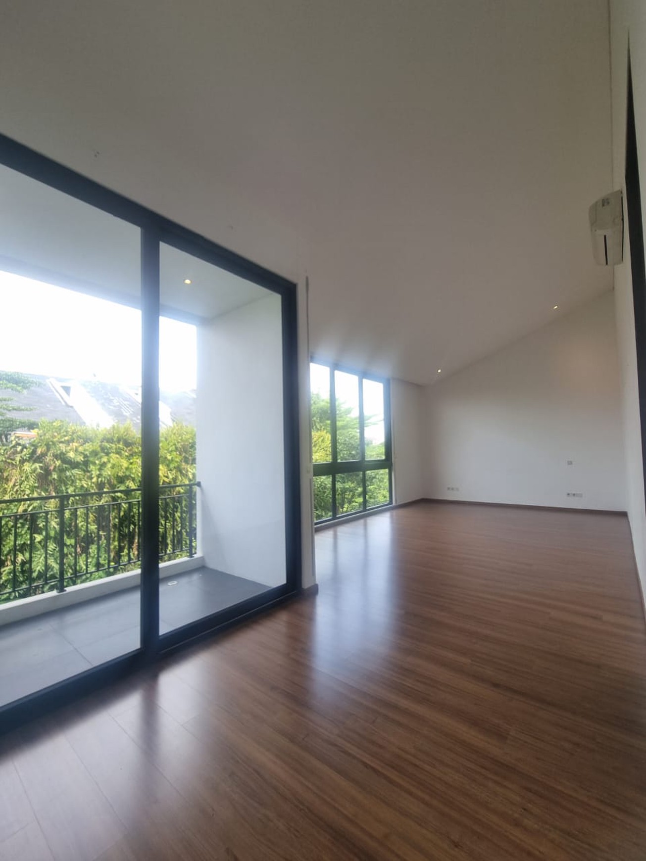 For Sale Very nice and cozy villa Resort House in the compound at Kemang, Jaksel