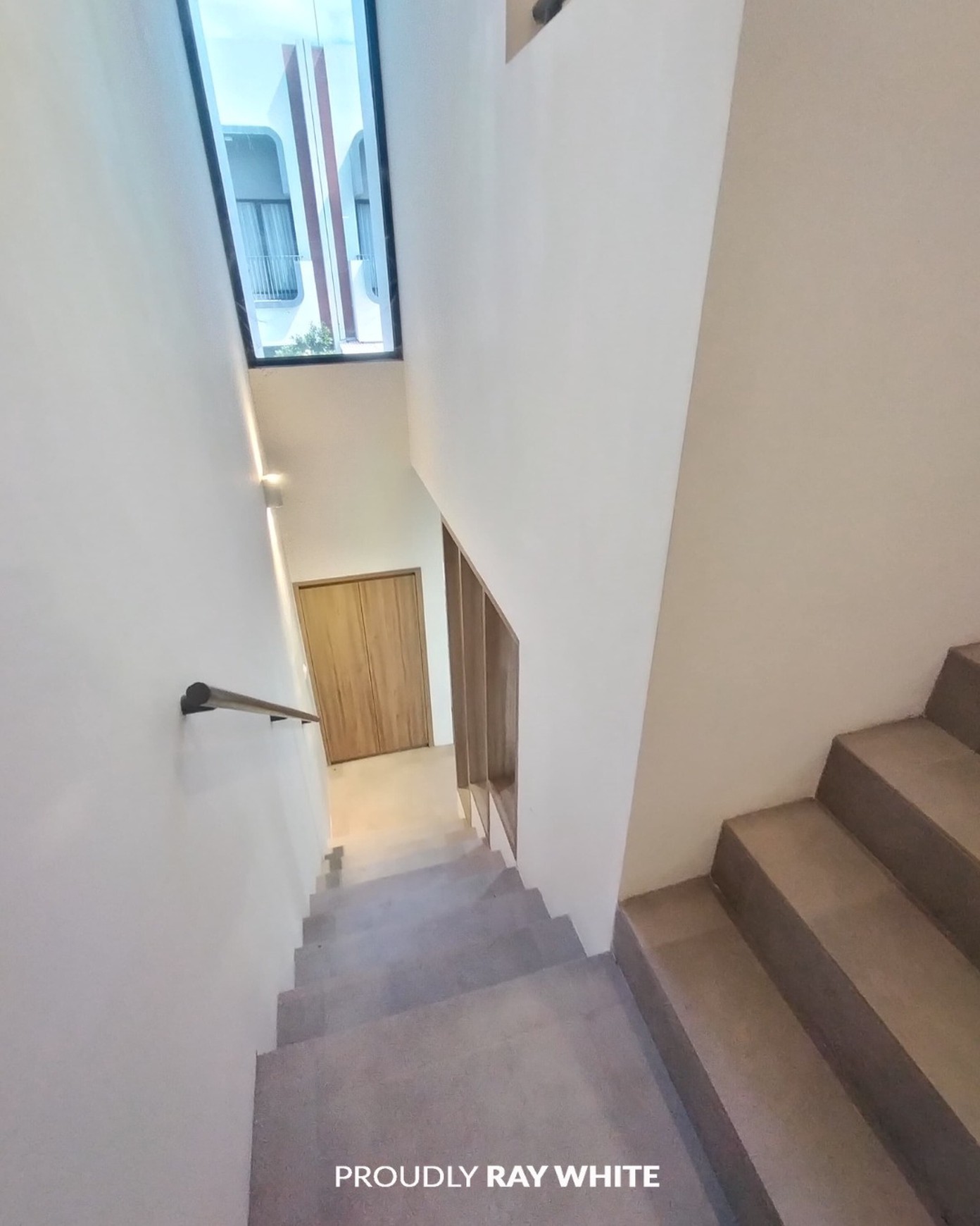 Rumah compact dengan Full Furnished di FREJA CHIC BSD CITY