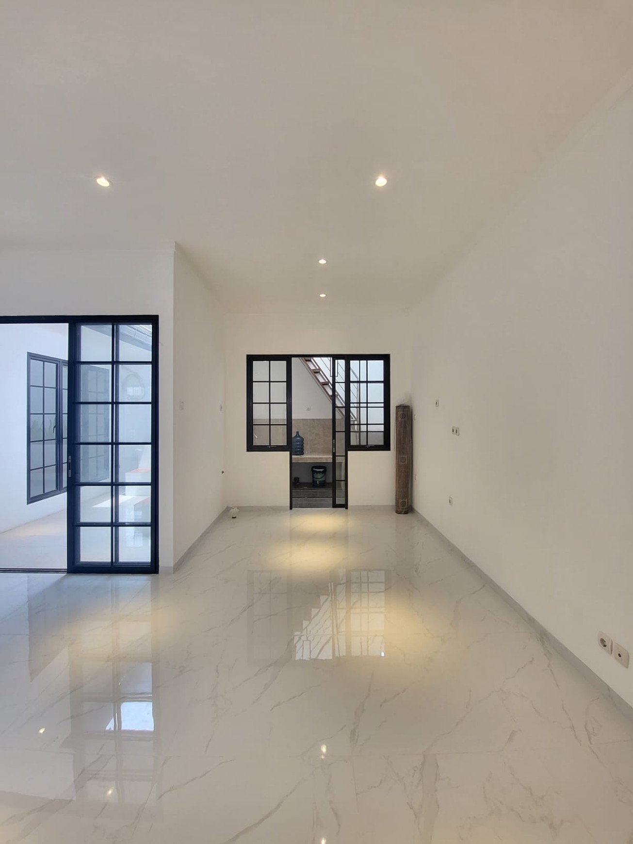 Rumah Brand New Minimalis Siap Huni Emerald Bintaro