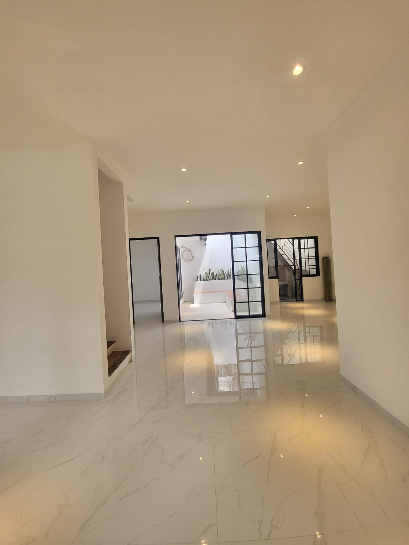 Rumah Brand New Minimalis Siap Huni Emerald Bintaro